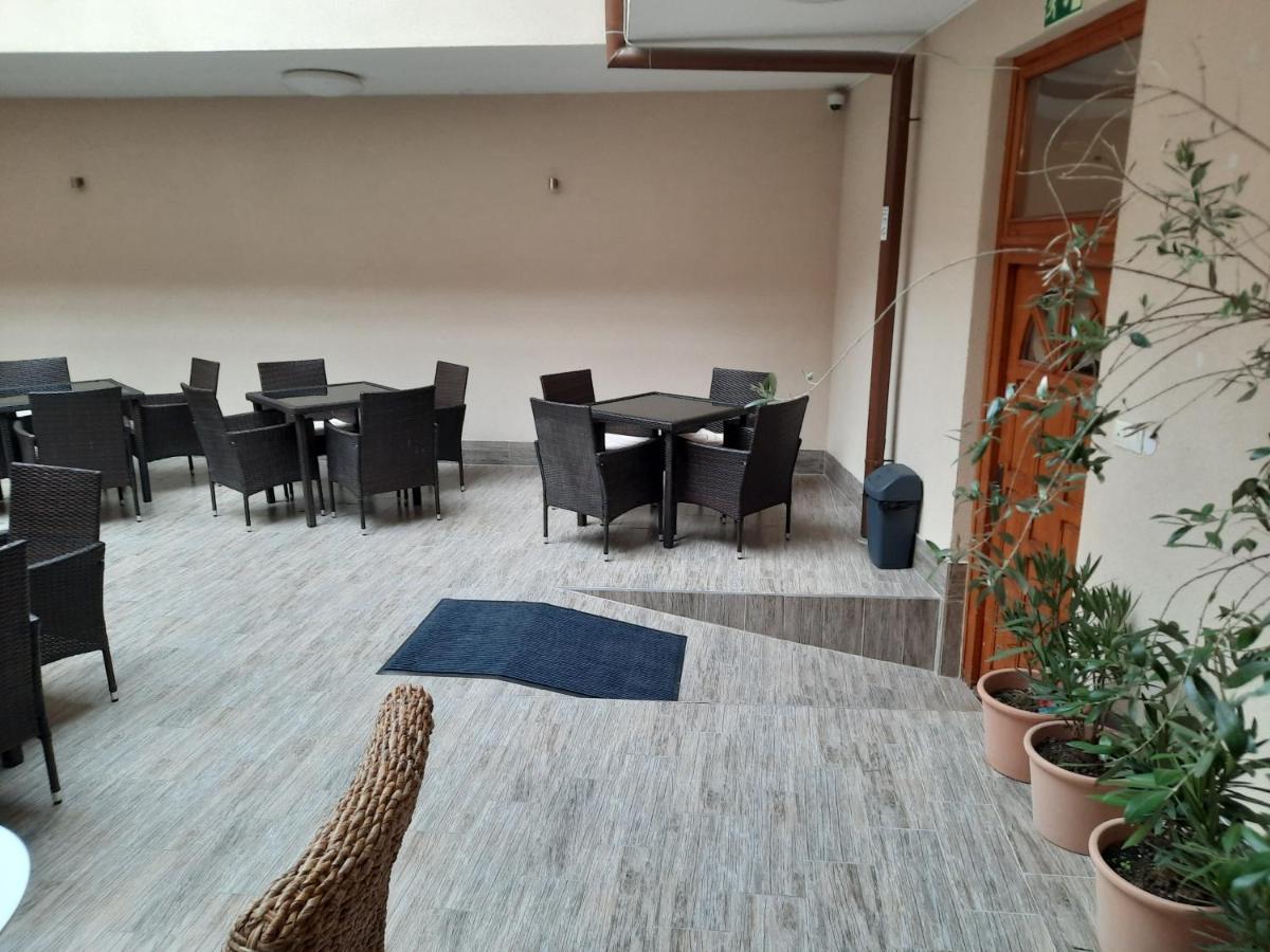 Vegvari Hotel Eger Exterior photo